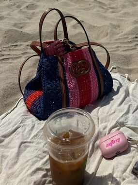 Gucci Small Interlocking G Dark Blue & Pink Raffia Tote Bag